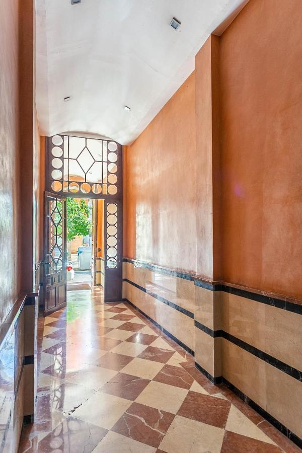 Pop Art , Sunny Apartment Near Santa Cruz Sevilla Bagian luar foto